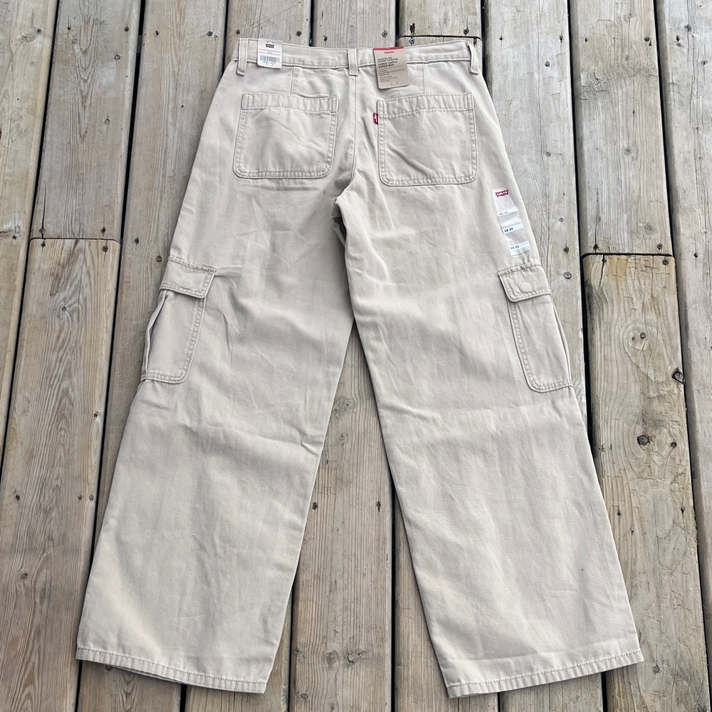 NWT Levi's Super Low Loose Cargo Pants Size 28/32 - Picture 11 of 11